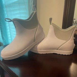 Xtratuf  Mens Deck Boots 11 white/grey barely worn